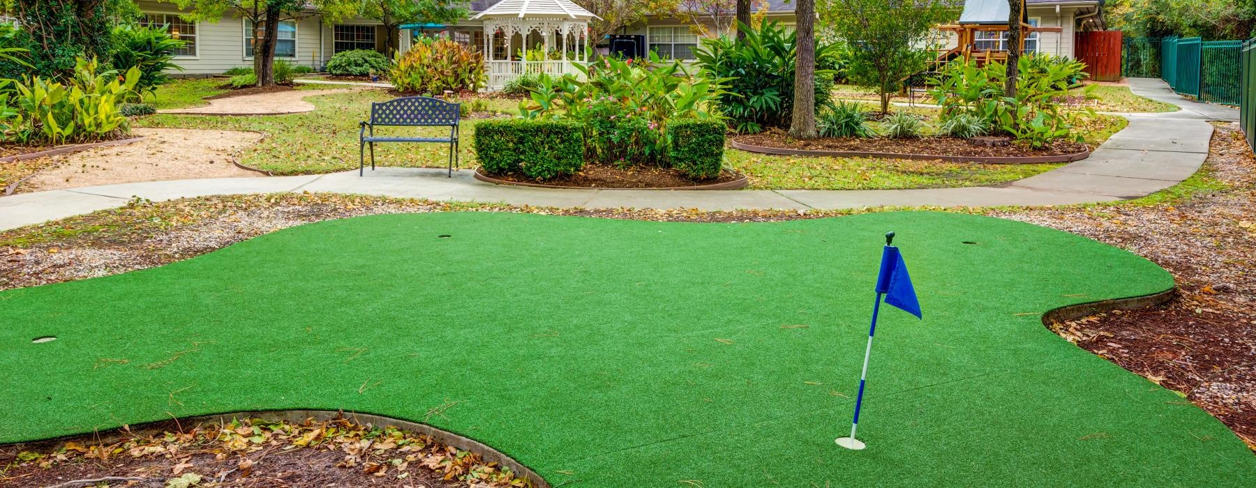 outdoor putting green